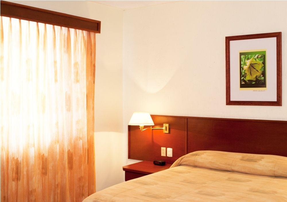 Hotel Marcella Clase Ejecutiva Морелия Экстерьер фото
